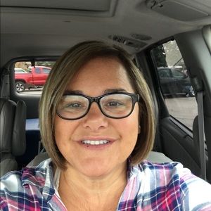 Meet your Posher, Deborah